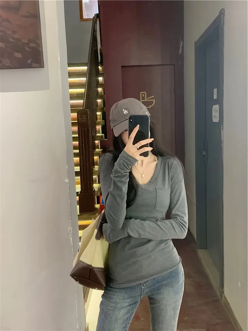 여성용 가을 겨울 롱 슬리브 V넥 티셔츠 - 사이드 포켓 스트레치 캐주얼 시크 탑, 기계 세탁 가능 레귤러 핏 솔리드 컬러 블라우스, 여성 티셔츠, 가을 패션, 스타일리시한 룩, 쉬운 관리 원단