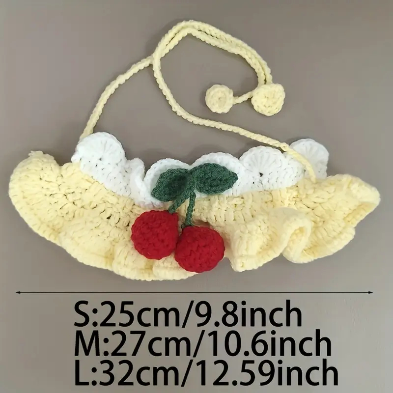 RODAFN 핸드메이드 딸기 체리 플레드 고양이 & 개 비브 - 부드러운 폴리에스테로우 리본 디자인, 러플 엣지, 안전한 핏을 위한 조절 가능한 스트랩, 귀여운 애완동물 액세서리, 새끼 고양이부터 성견까지, 새끼 고양이 옷, 재미있는 디자인, 우수한 공예